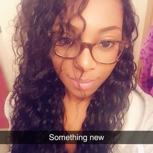 Meet your Posher, Deja